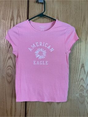 American Eagle Outfitters Pink Sunflower Graphic Short Sleeve Tee